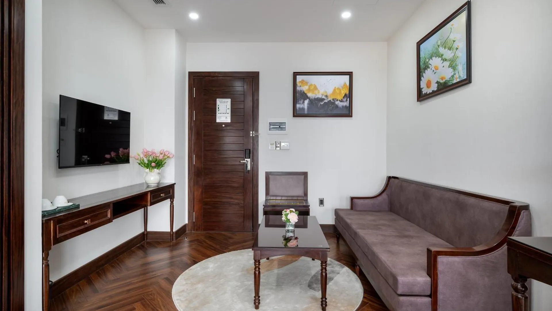 Florence Hotel Da Nang 4*,
